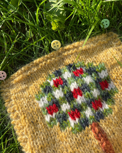 'Apple Orchard' Digital Knitting Chart (Octobers Knit Square)